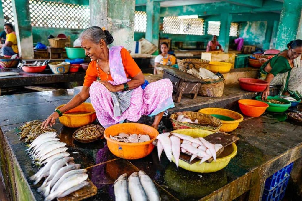 Woman-Selling-fish