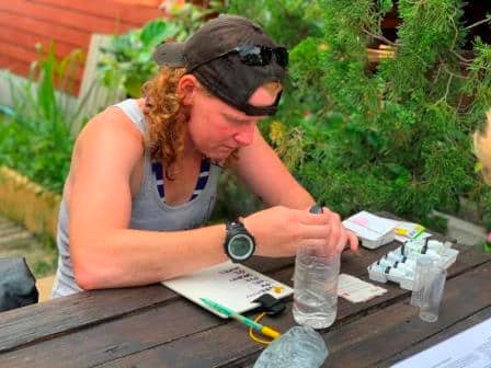 divemaster-candidate-doing-water-testing