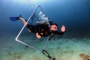diver practicing his bouyancy