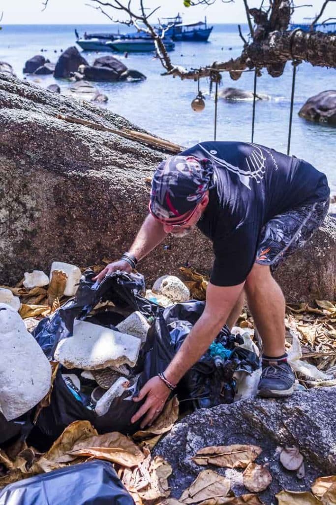 Re-filling the bin bags